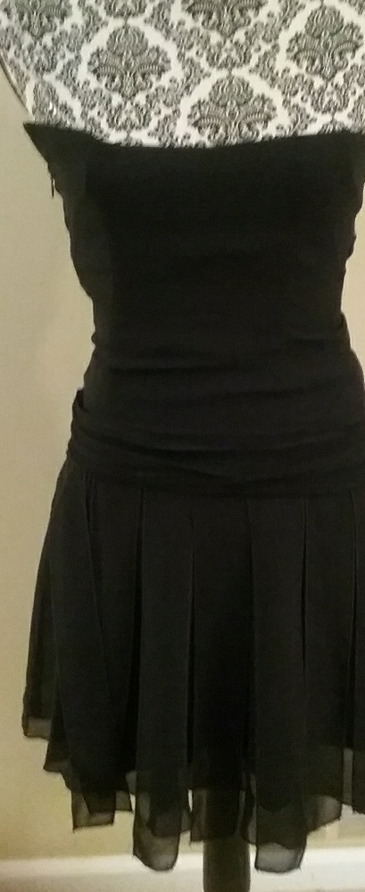 Sexy 20s inspired little black dress